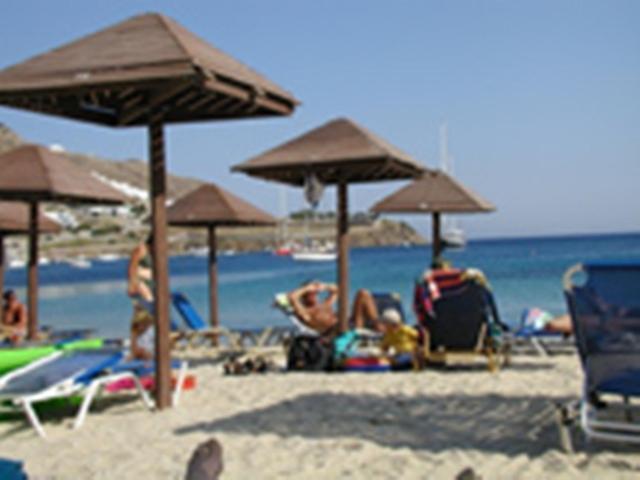 Eleni'S Studios Ornos Екстериор снимка